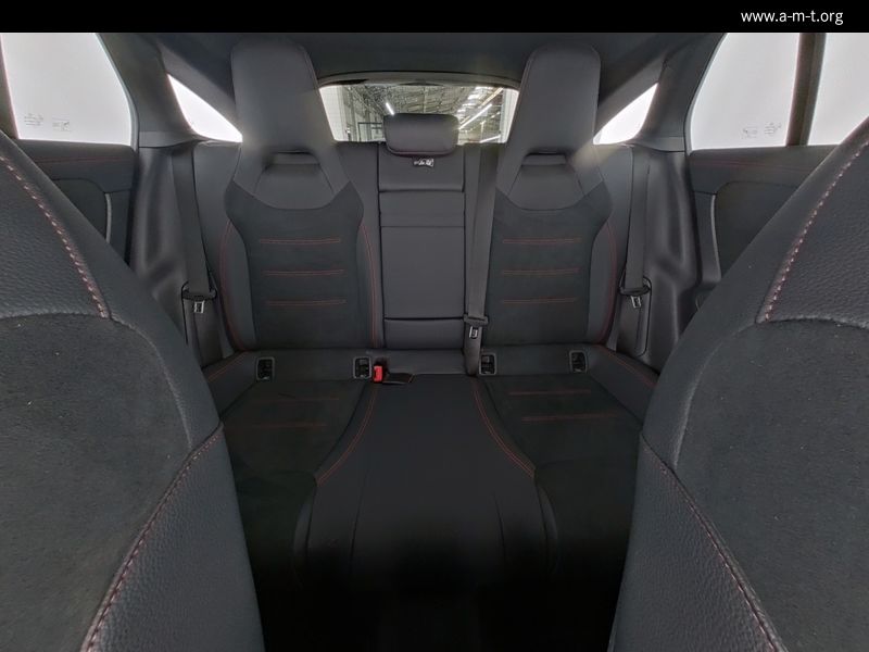 MERCEDES-BENZ CLA 200 Shooting Brake