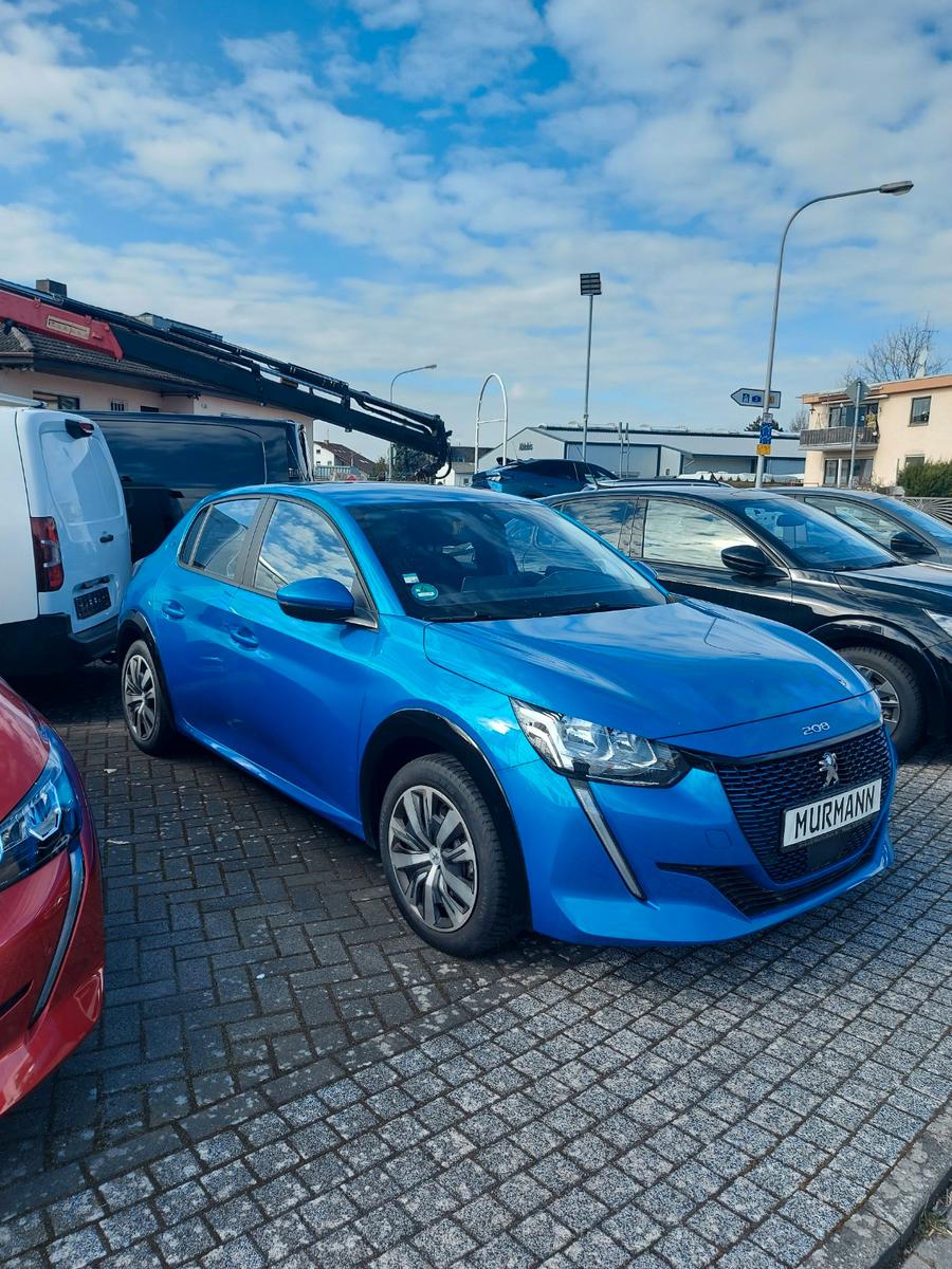 Peugeot 208 e- Active