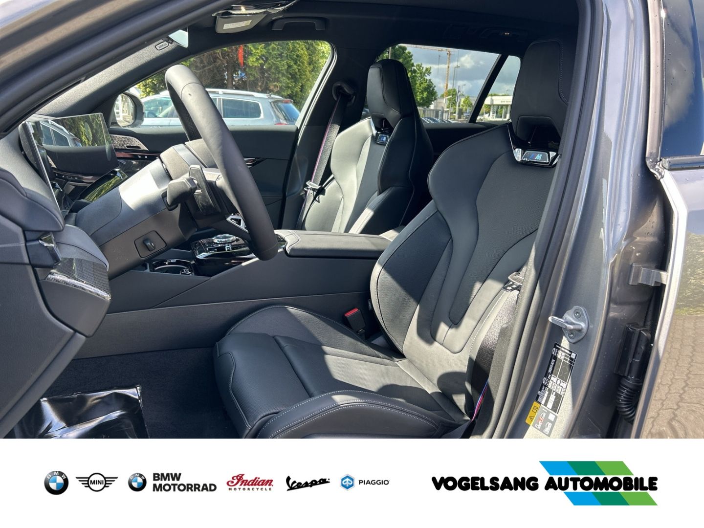 Fahrzeugabbildung BMW 530 e Touring M Sport Pro Park-Assistent Plus 20