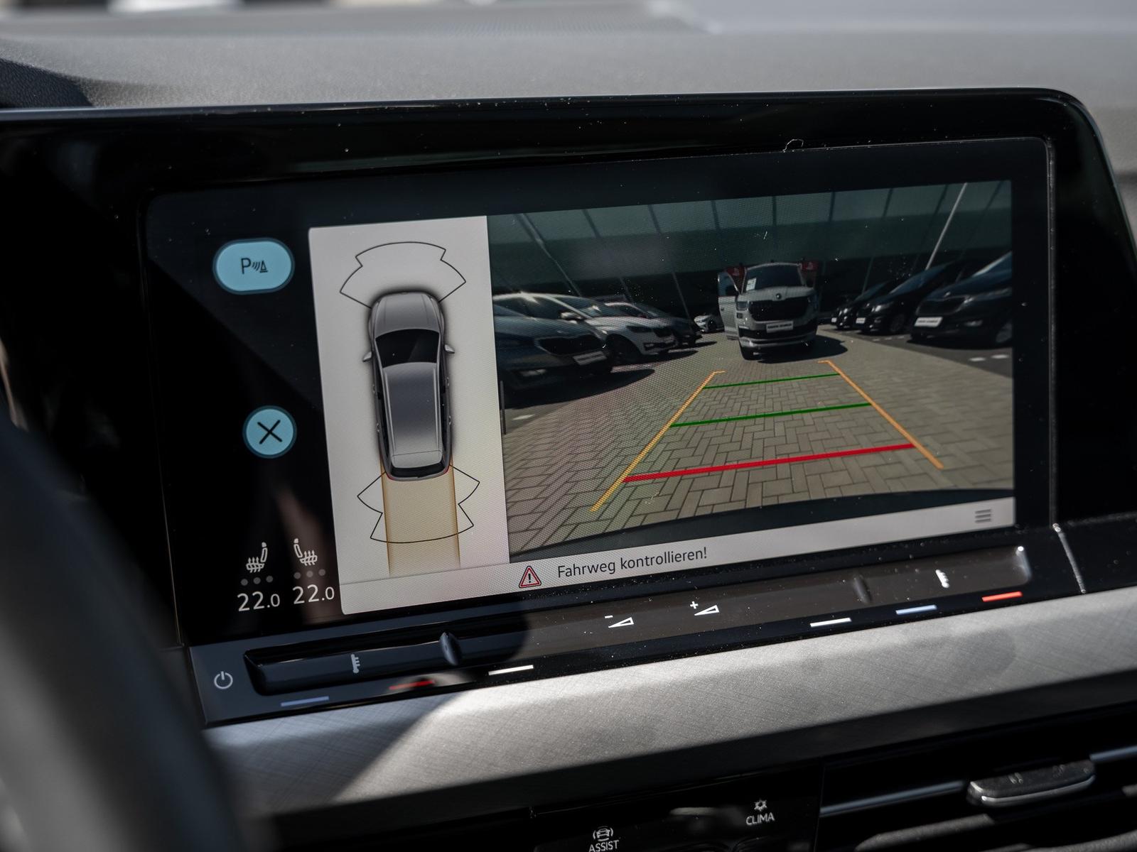 Volkswagen Golf VAR. VIII LIFE 2.0 TDI DSG Pano IQLight AHK, миниатюра 14