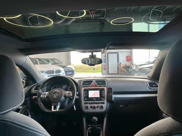 Volkswagen Scirocco *PANORAMA*NAVI*PDC*KLIMA*2-ZONEN*