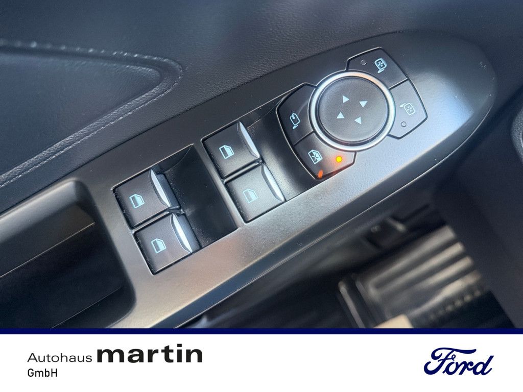 Fahrzeugabbildung Ford Focus 1.0 EcoBoost Cool&Connect Start/Stopp EURO