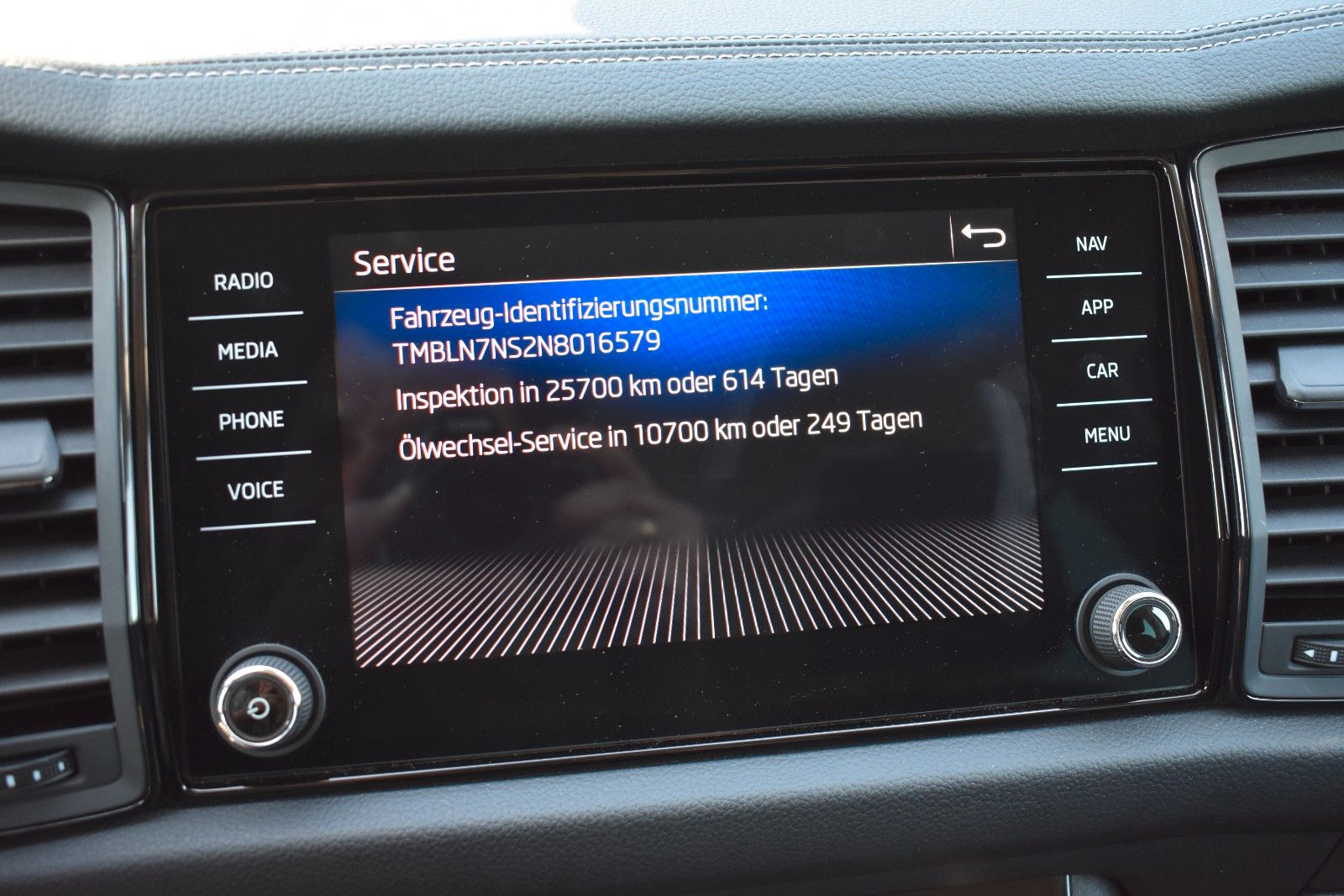 Fahrzeugabbildung SKODA Kodiaq Clever 4x4 Autom. LED Keyless ACC DAB+