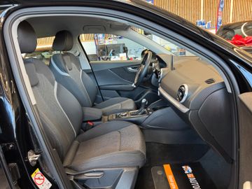 Audi Q2 *1.HAND*19%MWST*TEMPO*NAVI*PDC*KAM*LED*