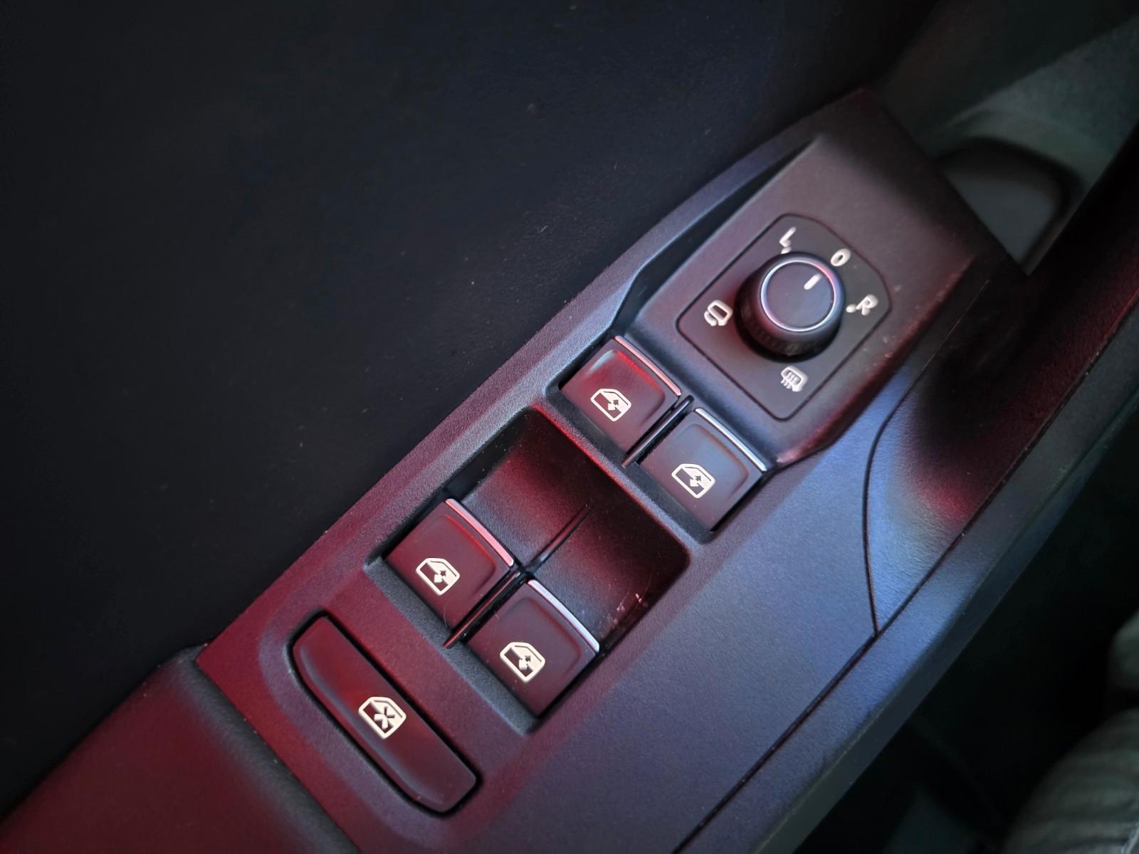 SEAT Leon 1.5 eTSI DSG FR/LED/Navi/AHK/ACC/APS/8fach, миниатюра 25