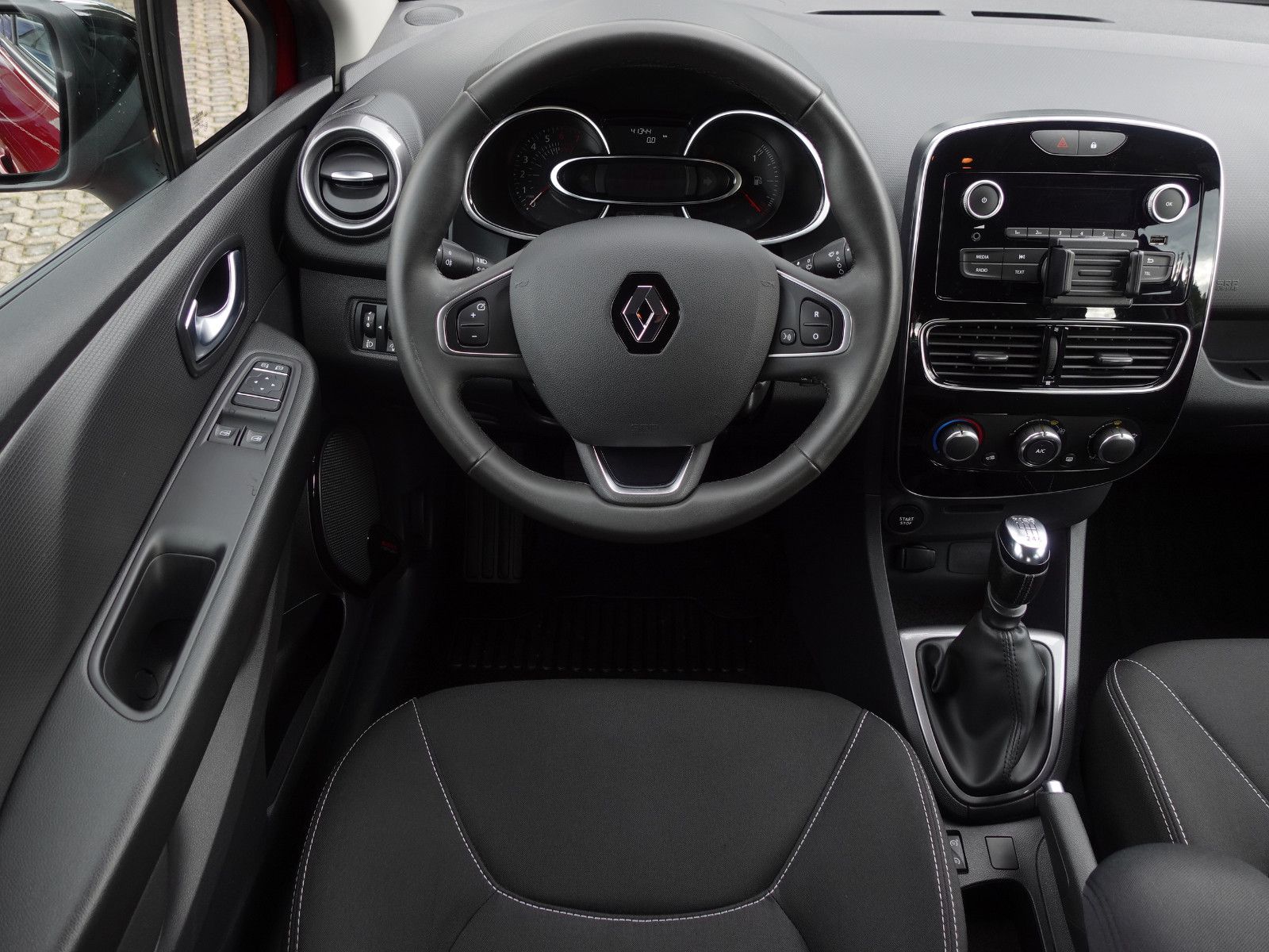 Fahrzeugabbildung Renault Clio ENERGY TCe 120 Limited I.Hand Service NEU