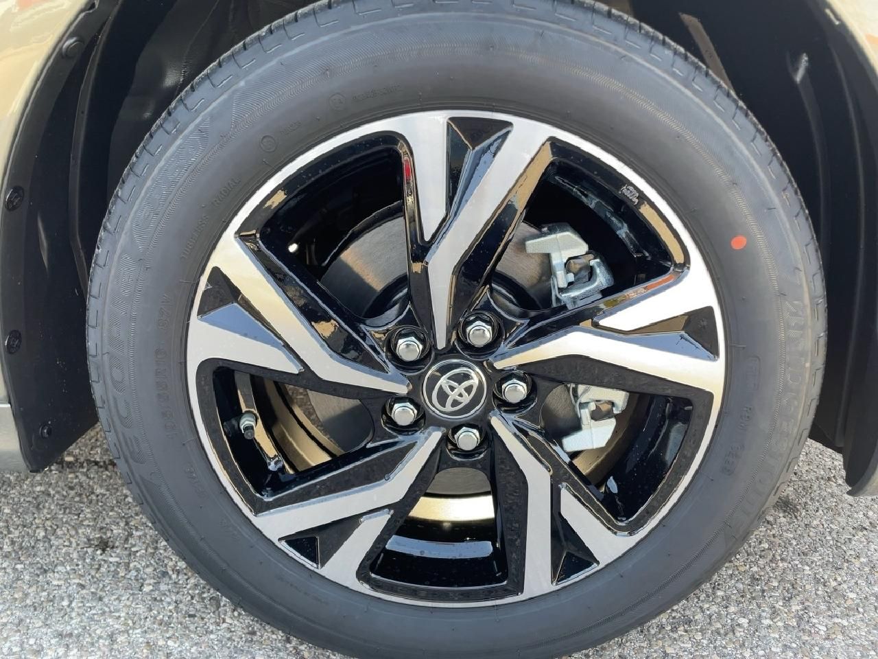 Fahrzeugabbildung Toyota Yaris Hyb. Teamplayer +Safety-Pak. +Comfort-Pak.
