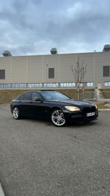 BMW 750i F01  Gepflegte Limousine mit rev... - BMW: 7 F01