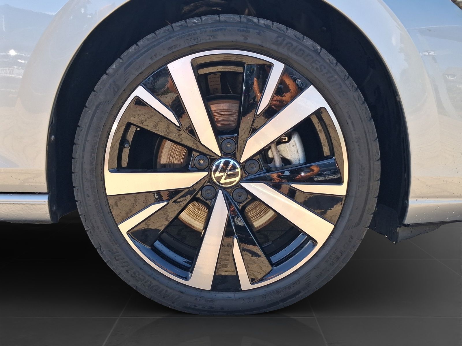Volkswagen Golf - Bild 8