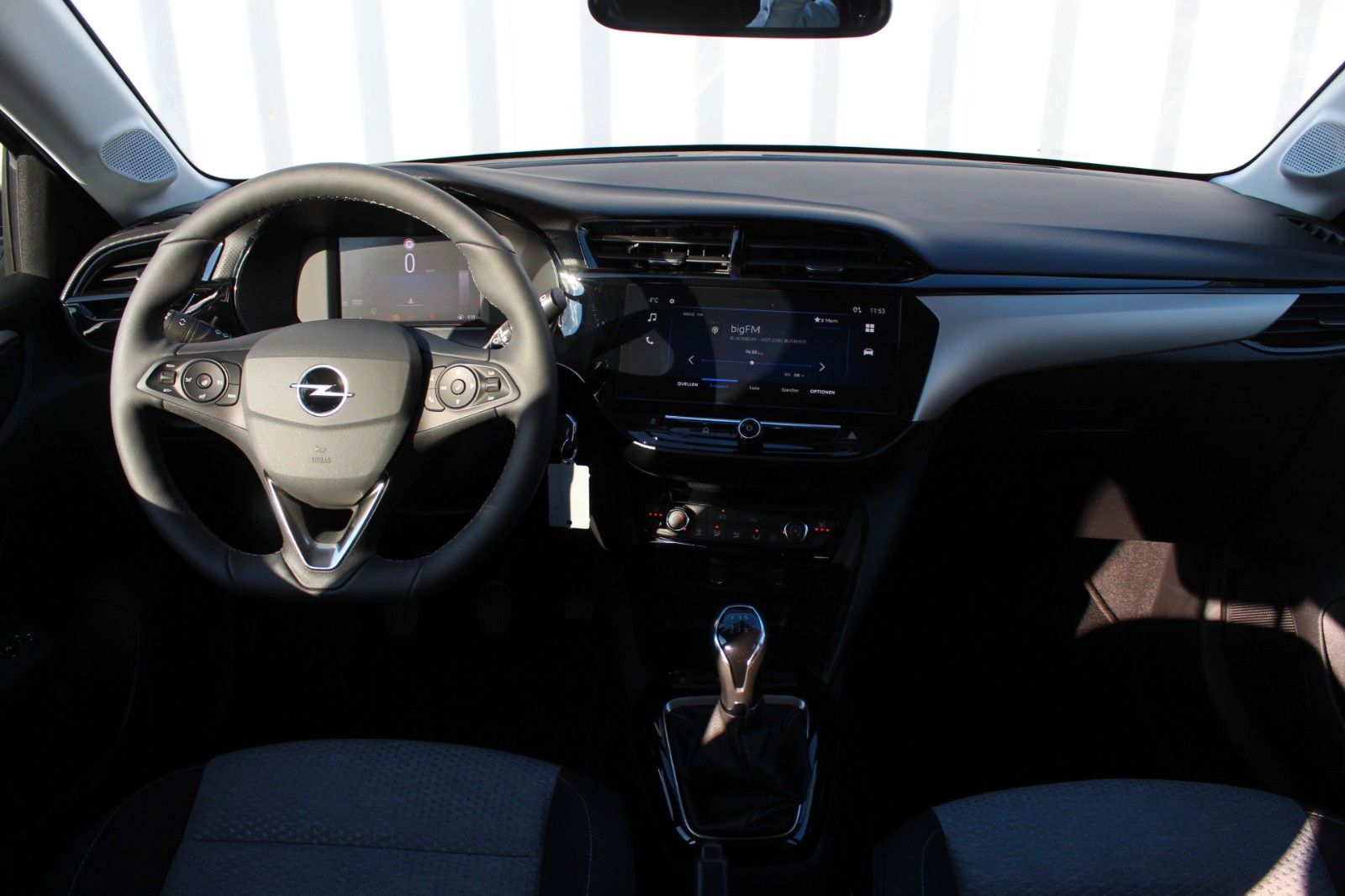 Fahrzeugabbildung Opel Corsa Edition Allw.*Sitzh.*PDC*DAB