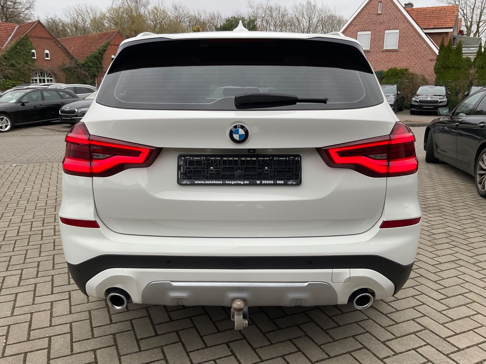Fahrzeugabbildung BMW X3 xDrive20d AT,AHK,Kamera,HeadUpDisplay