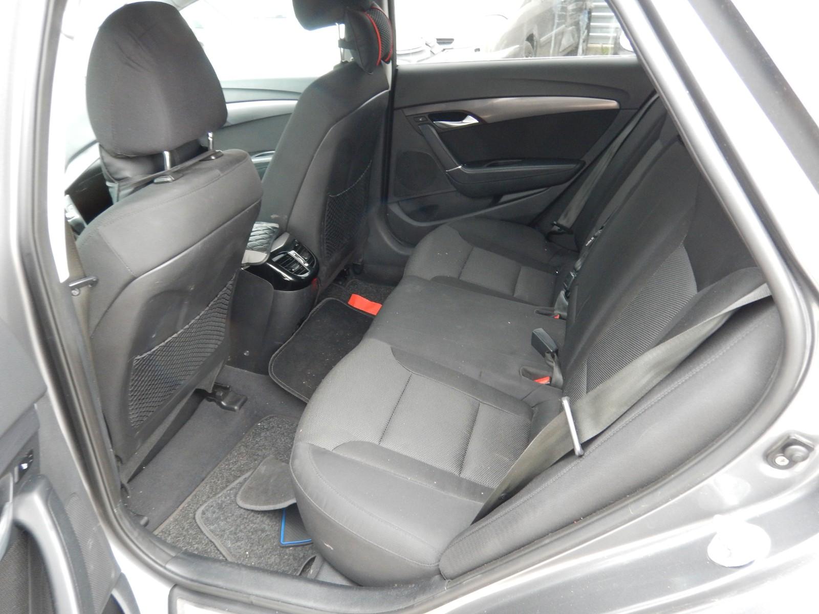 Hyundai i40 2014 — photo 9