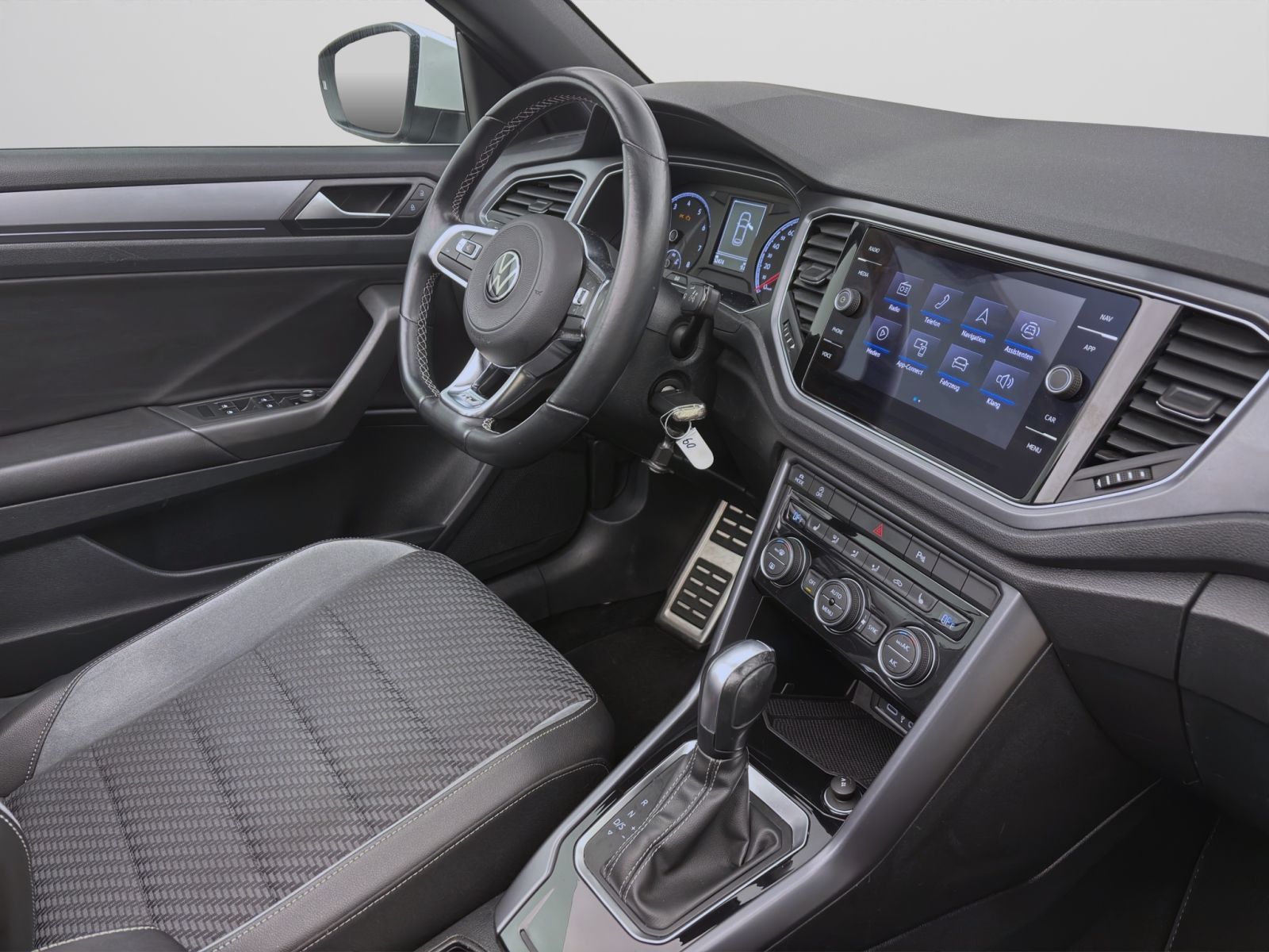 Volkswagen T-Roc - Bild 15