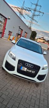 Audi Q7 3.0 TDI (DPF) V12-Optik, 7 Sitzer - Audi: V12 TDI