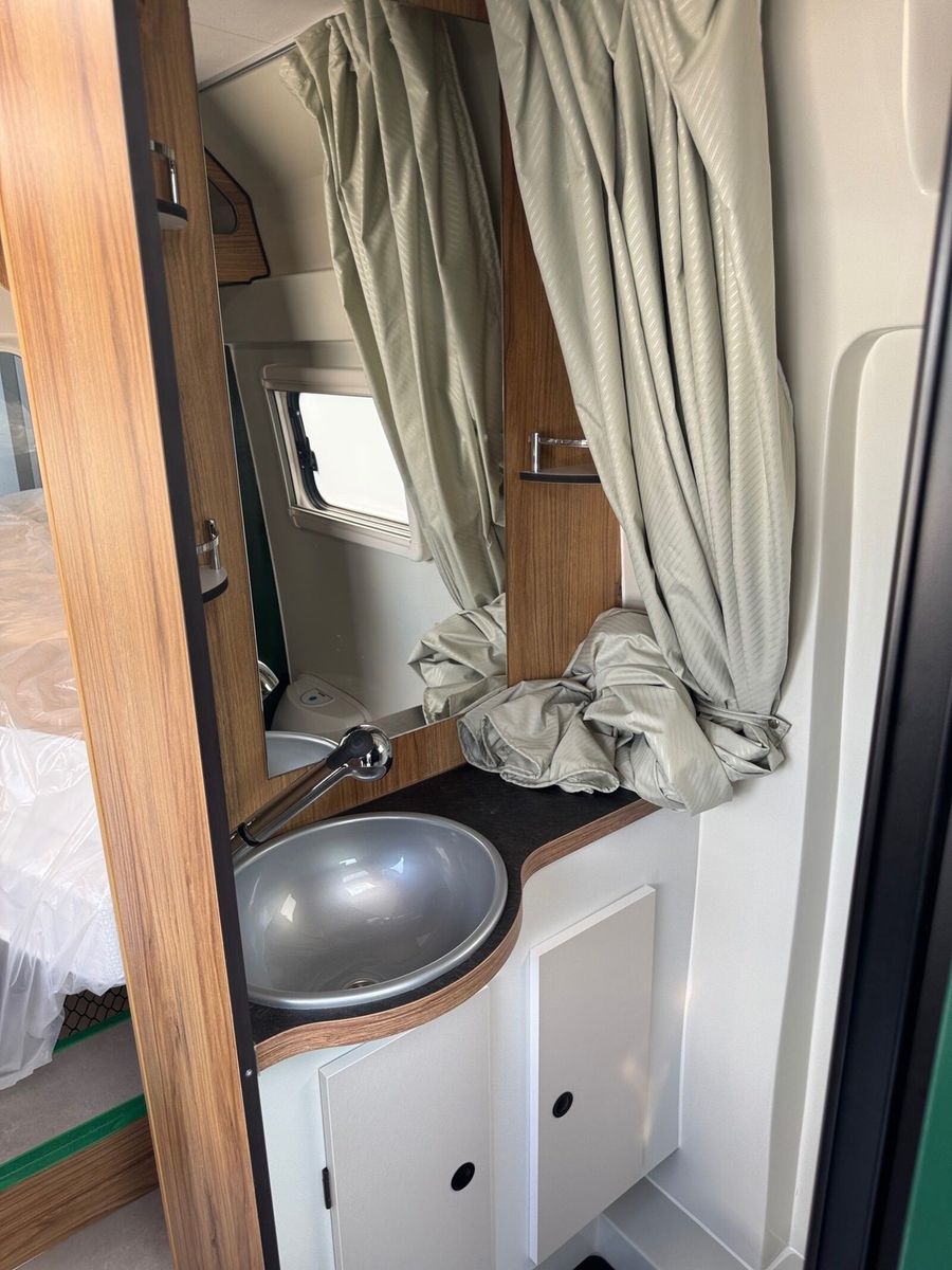 Fahrzeugabbildung Karmann Dexter DE 600 Concept Paket