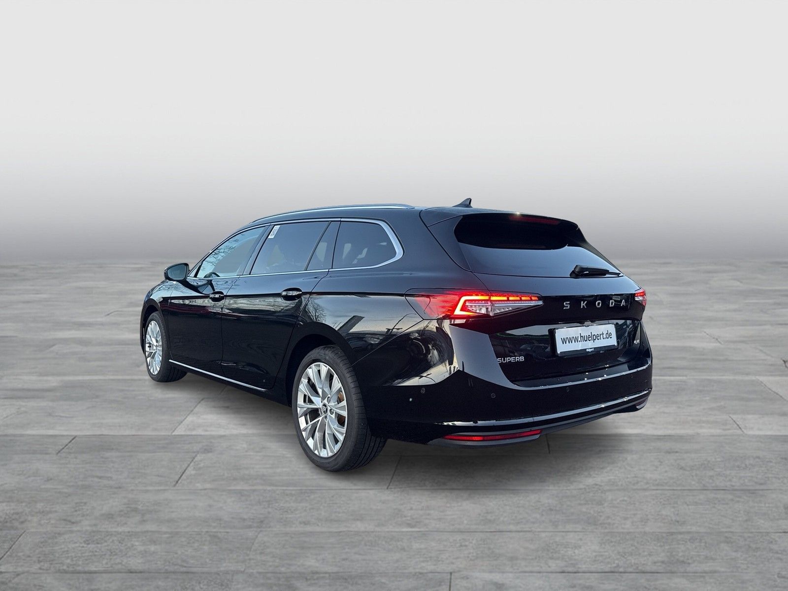 Skoda Superb Combi 2.0 SELECTION DSG 4x4 AHK MATRIXLED imagem 3