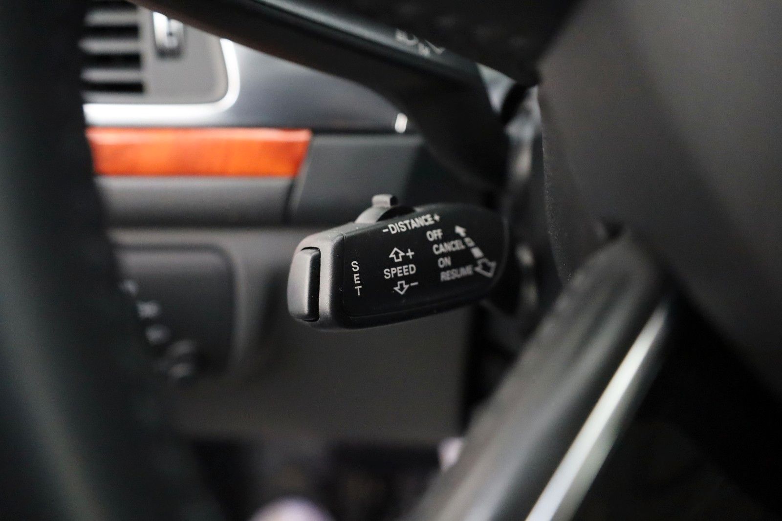 Fahrzeugabbildung Audi A6 Avant 3.0TDI Leder,Navi,Xenon,Panor,BOSE,+WR