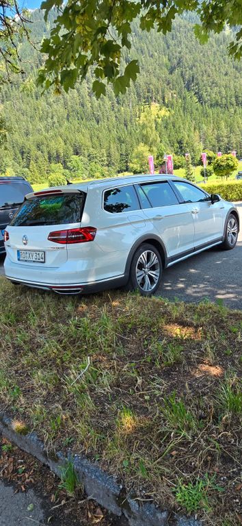 Image of Volkswagen Passat Alltrack