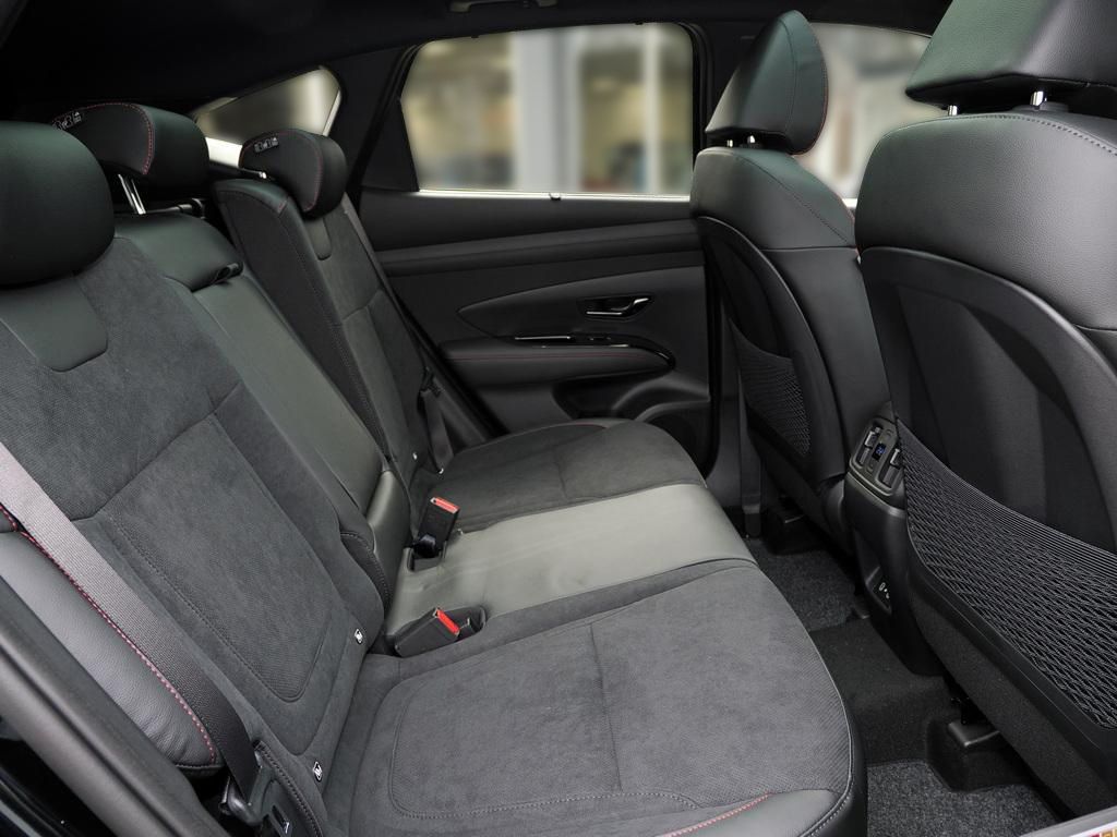 Fahrzeugabbildung Hyundai TUCSON FL HEV N Line Trittbretter Assist-P Pano