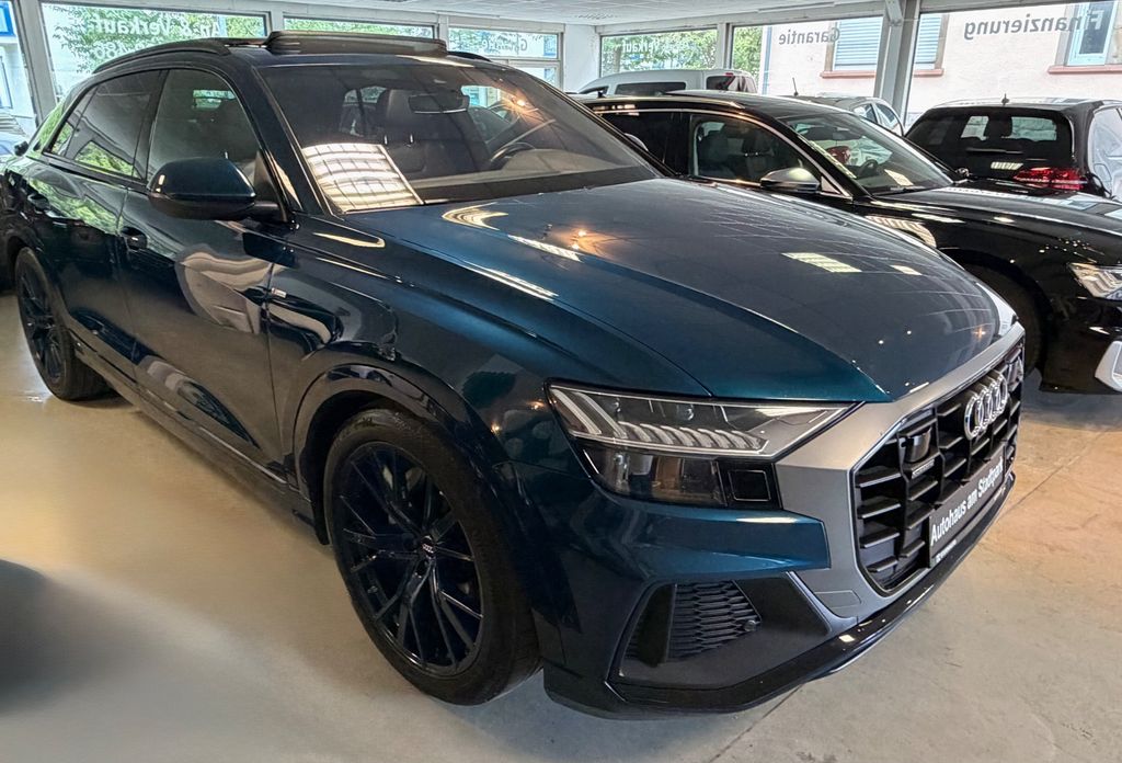 Image of Audi Q8