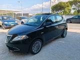 Lancia Ypsilon 1.3 MJT 16V 95 CV 5 porte S&S Pla - Lancia Ypsilon mit Panoramadach