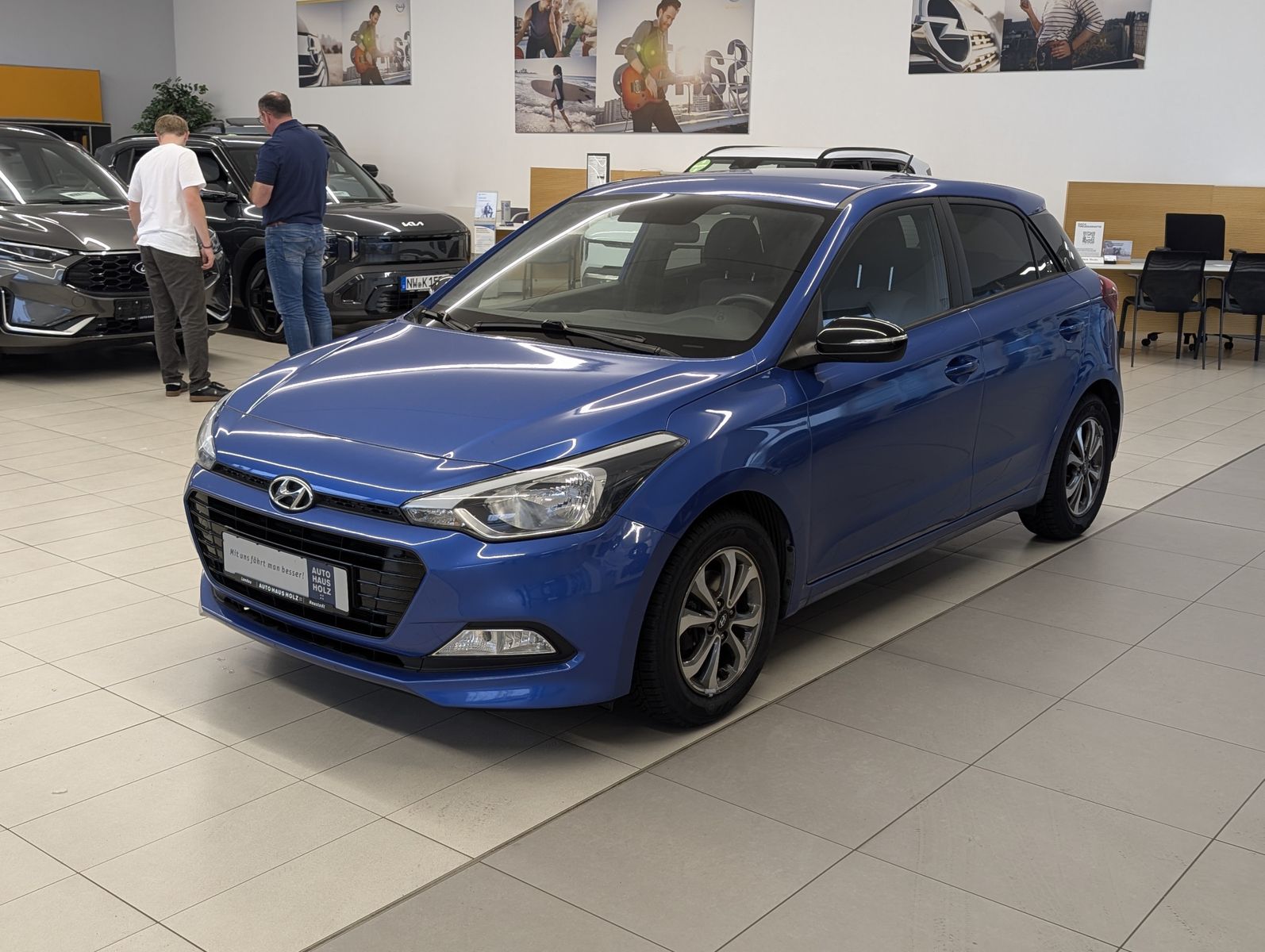 HYUNDAI i20