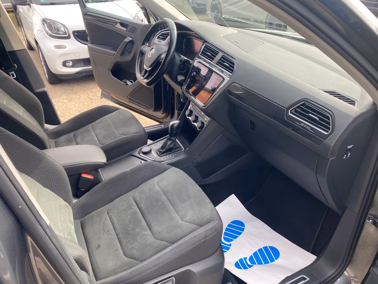 Volkswagen Tiguan Highline 4Motion*DSG*R-Line*
