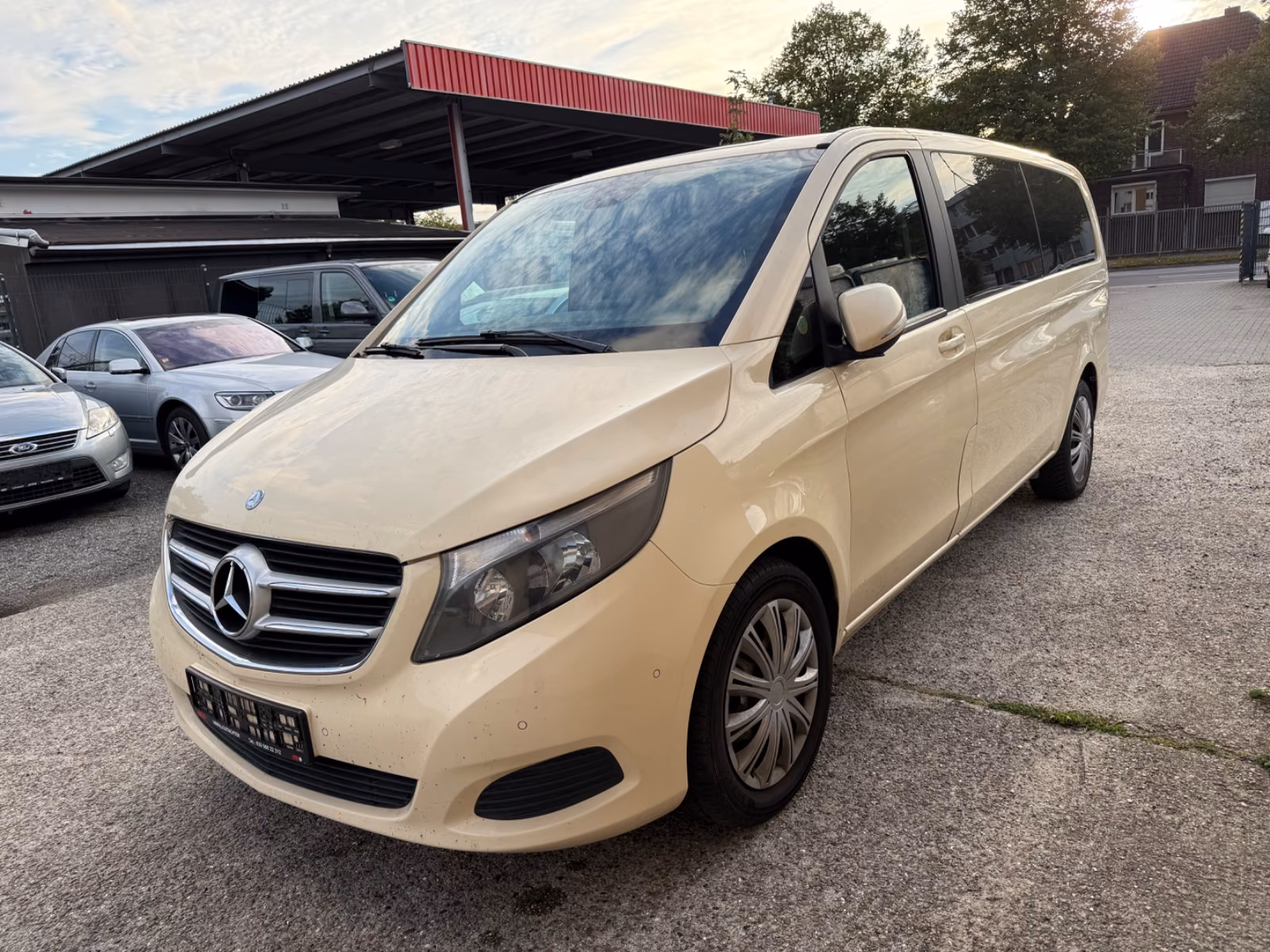 Mercedes-Benz V 250 Extralang,1 Hand,9 Sitzer