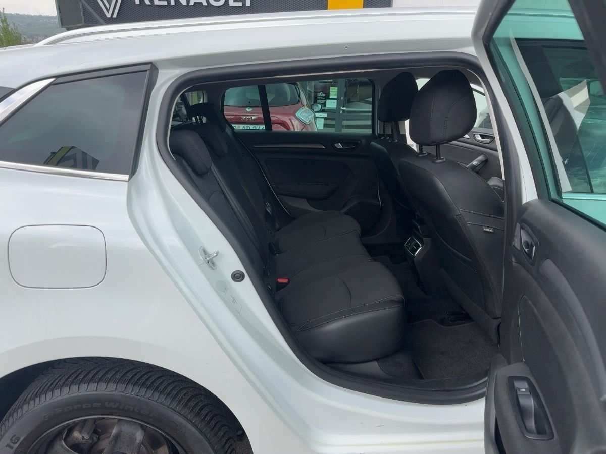 Fahrzeugabbildung Renault Megane Grandtour Zen TCe 115 SHZ LKH LM Navi
