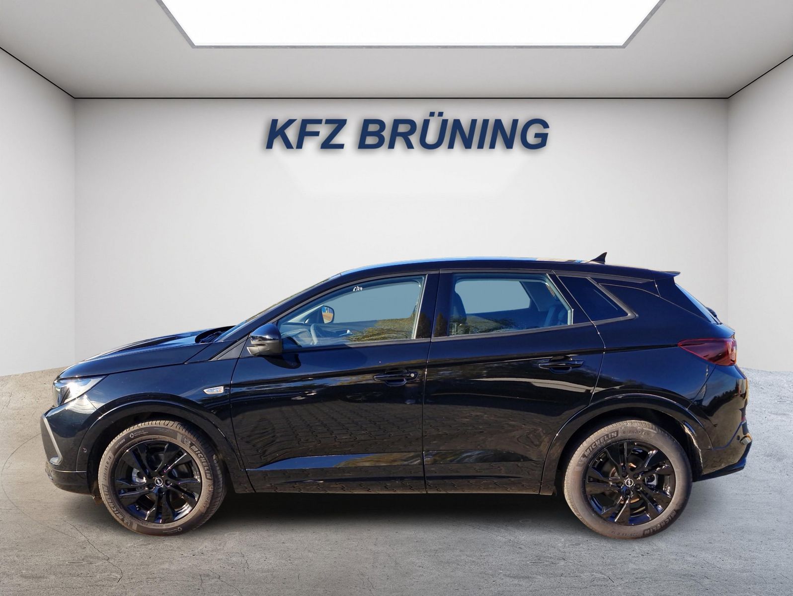 Opel Grandland 1.2 Turbo 48V Hybrid GS e-DCT Alcantar imagem 2
