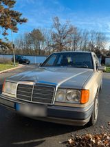 Mercedes-Benz Mercedes W124 200D - Mercedes-Benz 200: W124 200d