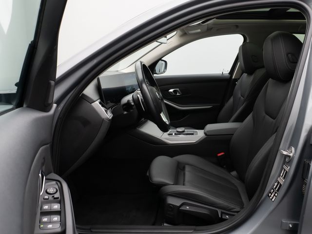 Foto Nummer 19: BMW 320d