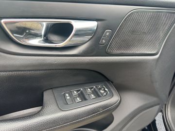 Volvo V60 Kombi Inscription Automatik Harman/Kardon, Bild 13