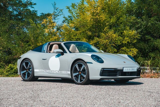 Porsche 911 Targa 4S Heritage Design Edition