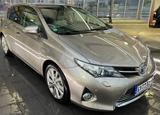 Toyota Auris Hybrid Executive VOLL*Pano*Leder*Xenon - Toyota Auris Hybrid (/Elektro) Executive mit Benzin-Antrieb