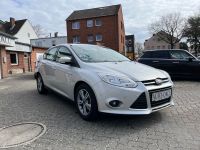 Ford Focus Lim. 1.0 Champ.Edition KLIMAA/5 TRG/HU:NEU