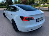 Tesla Model 3 Standard-Reichweite Plus - Hinterrad... - Tesla Model 3 Unfallwagen