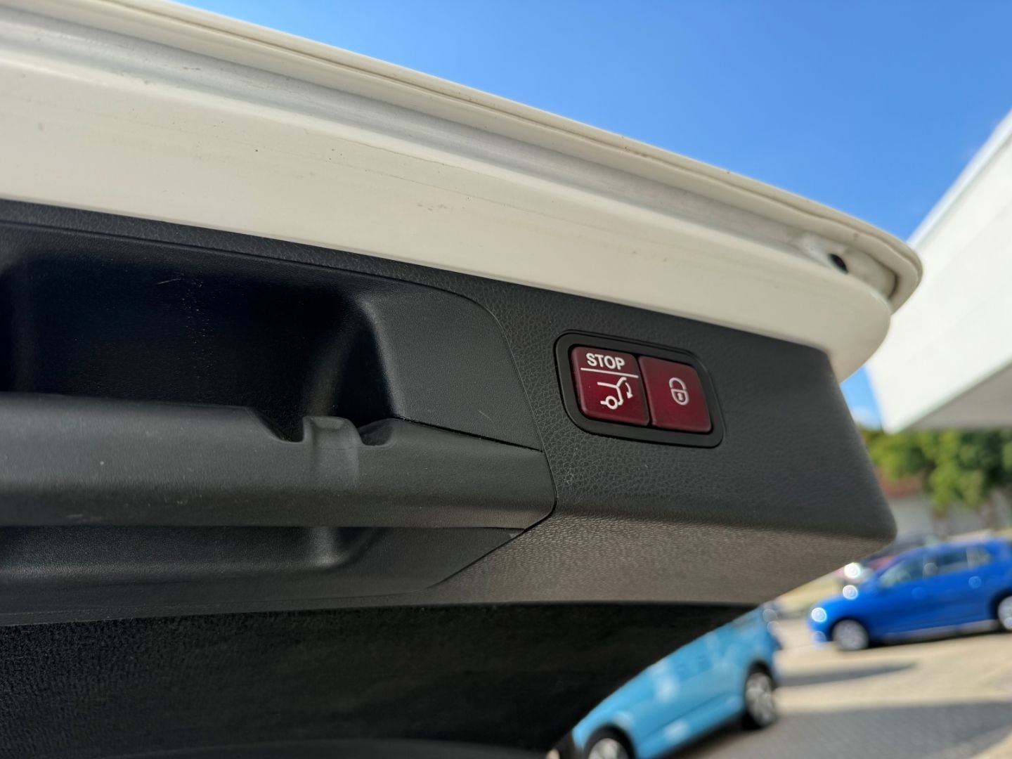 MERCEDES-BENZ E 63 AMG 4Matic EU6d-T HUD Luftfederung AD Nivea - Image 34