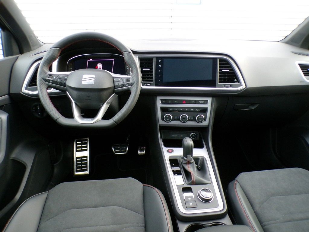 Fahrzeugabbildung SEAT Ateca 1.5 TSI FR Black Edition
