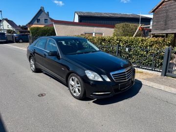 Mercedes E 250 - 3