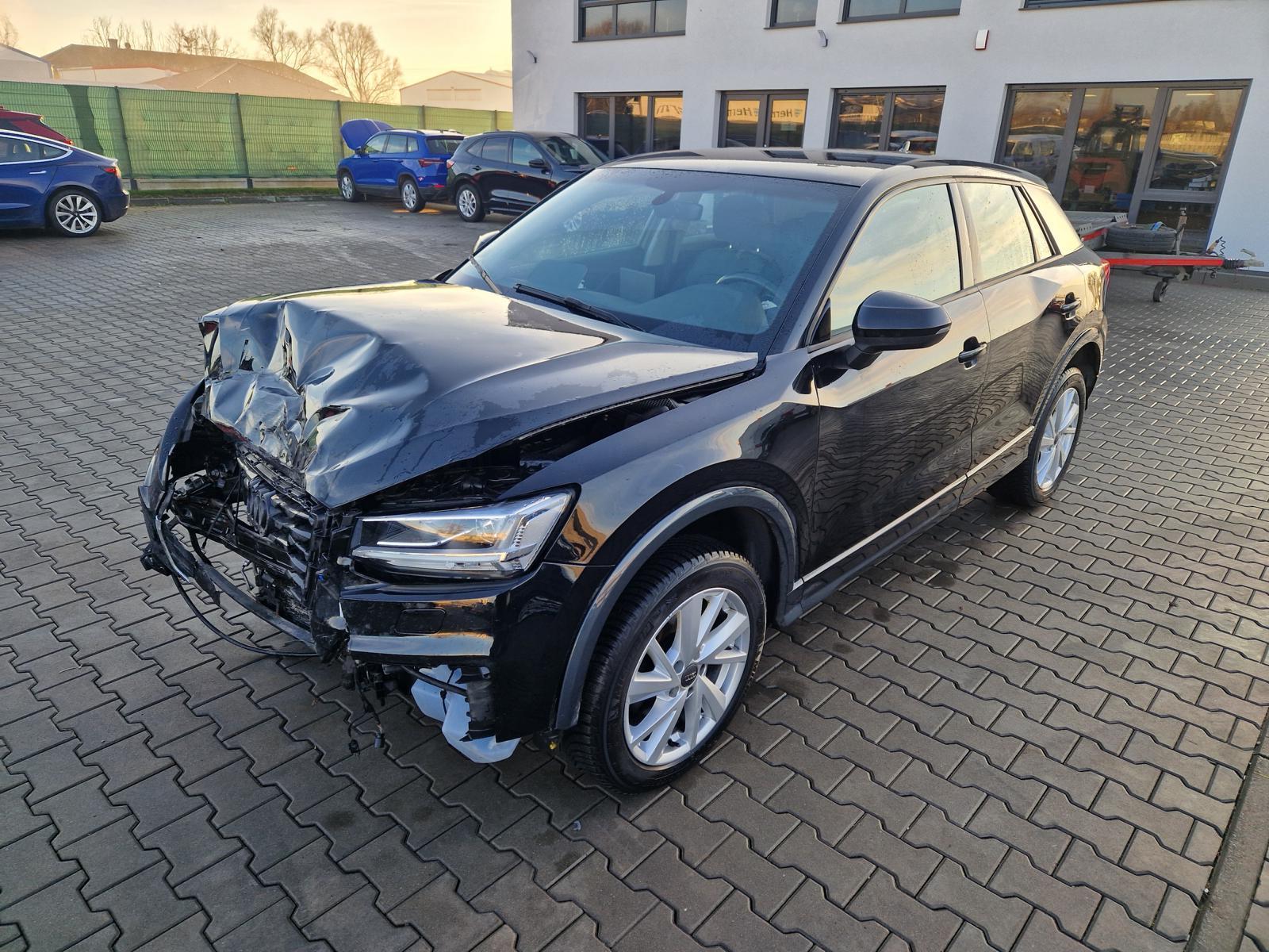 Audi Q2 1.5 16V TFSI ACT 35 TFSI design Metallic