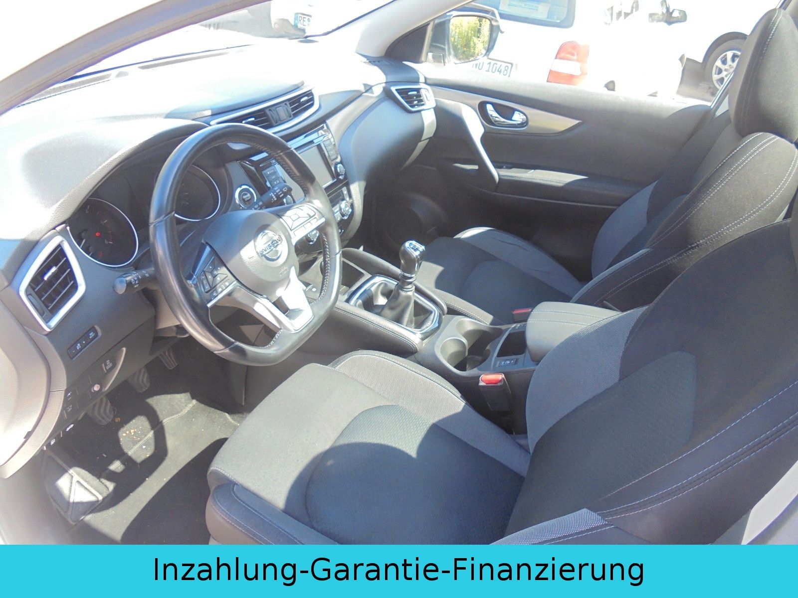 Fahrzeugabbildung Nissan Qashqai N-Connecta 4x4/Panorama/Kamera/Navi /SHZ