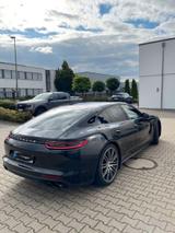 Porsche Panamera 4 E-Hybrid - - Porsche mit Hybrid-Antrieb