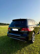 Mercedes-Benz GLE 350 d 4MATIC - AMG/AHK/AIRMATIC/DISTRO/PANO - Mercedes-Benz GLE 350: Von Privat