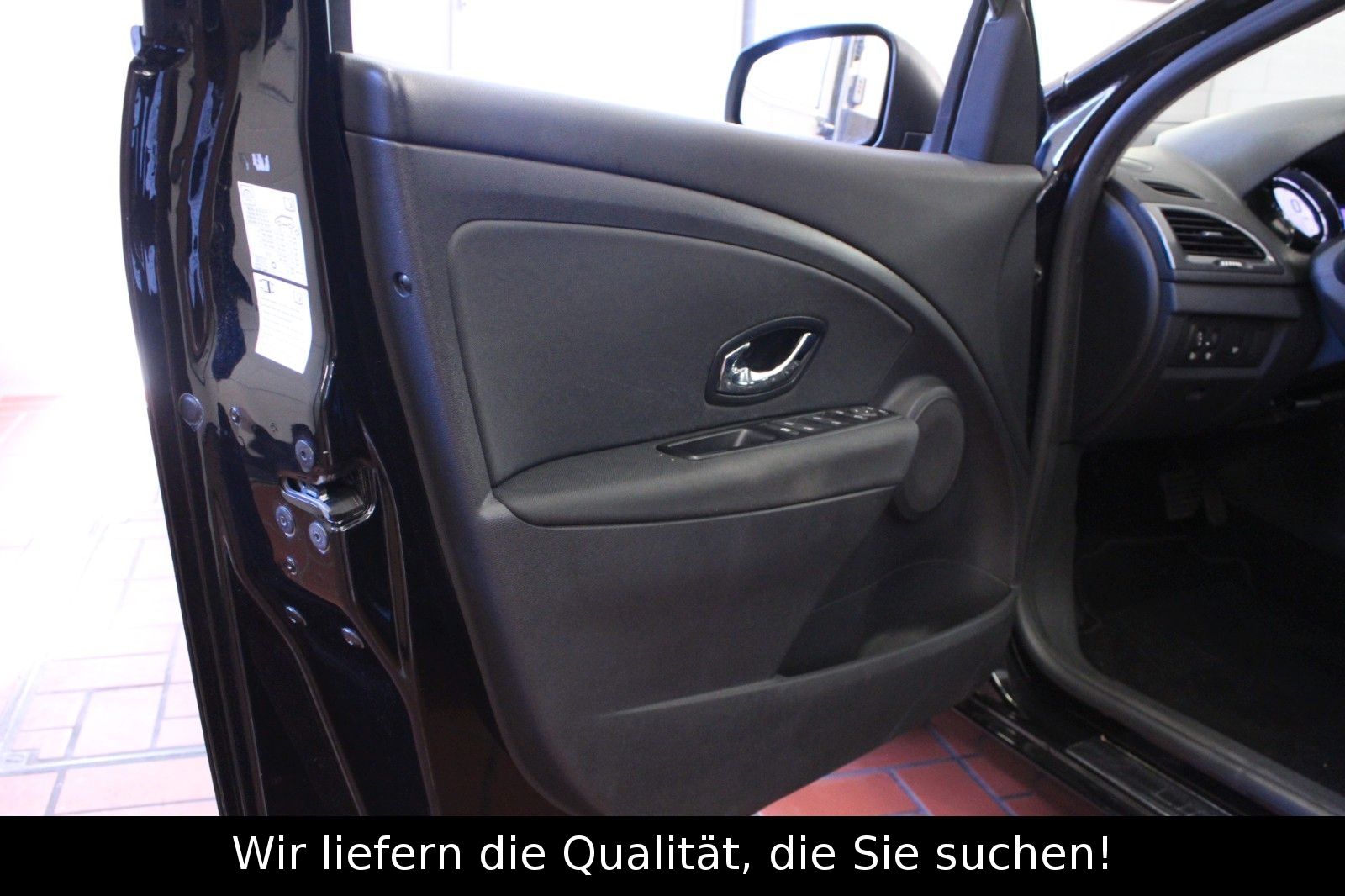 Fahrzeugabbildung Renault Megane Grandtour LIMITED dCi 110 EDC Eco2*AHK*