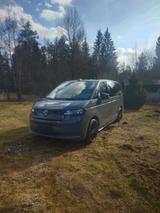 Volkswagen T7 Multivan 1,5 TSI OPF DSG Überhang - - Volkswagen T7 mit Benzin-Antrieb: Automatik