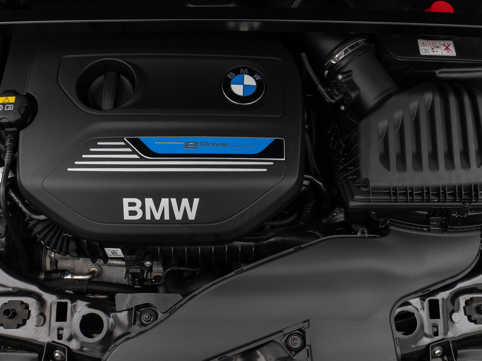 Fahrzeugabbildung BMW X1 xD25e Sport Line Kamera DAB Geschwindigkeitsr