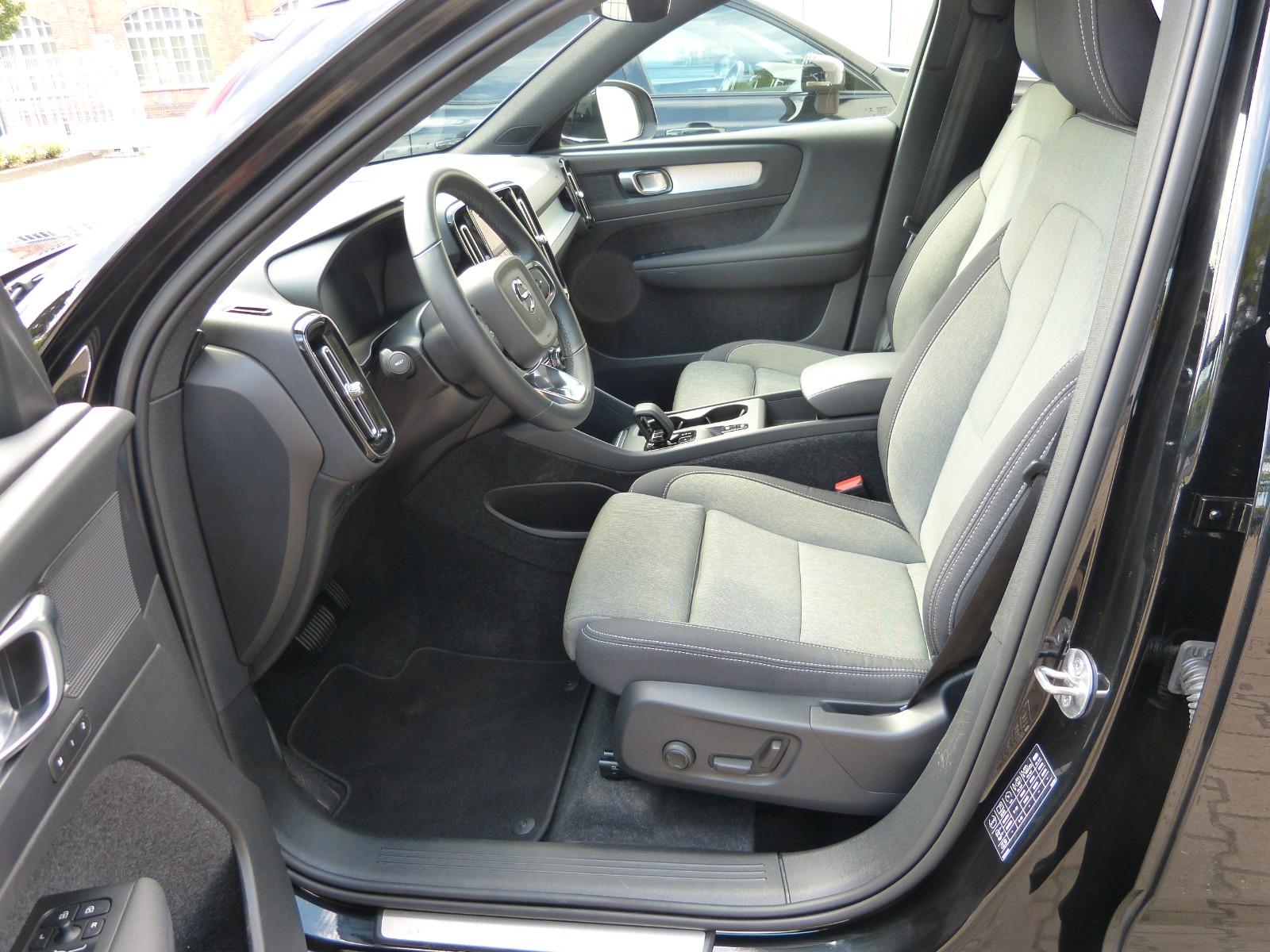Volvo XC40 T4 Core Plug-In Hybrid  ACC AHK