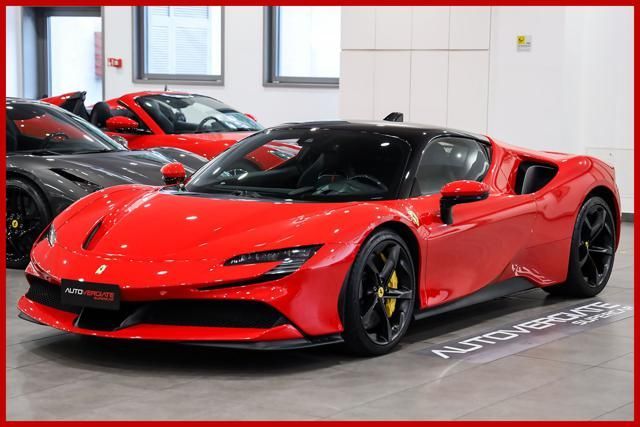 Ferrari FERRARI SF90 STRADALE - LIFT - VOLANTE IN CARBON