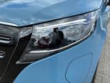 Mercedes-Benz EQV 300 AVANTGARDE Lang Liege-Paket+AIRMATIC - 7 Sitzer Autos